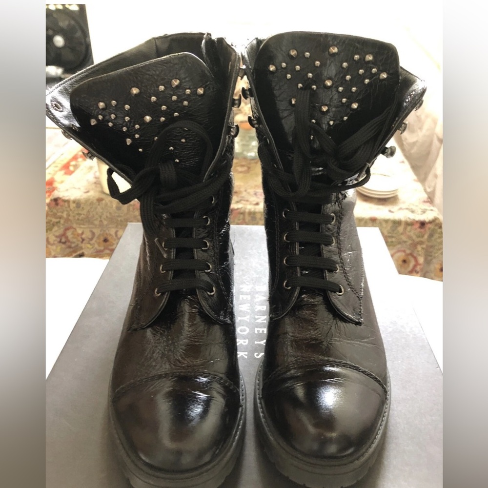 Barneys New York Black Ankle Boots Sz 6.5 Cap Toe Booties Studded Patent Leather